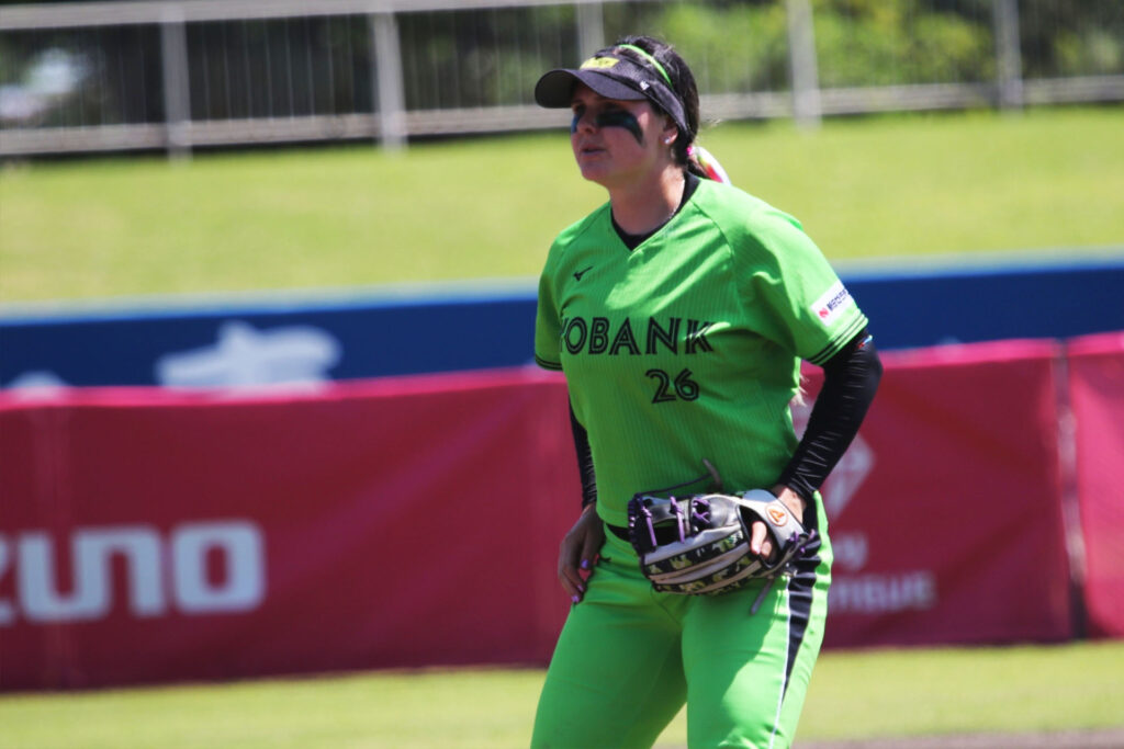 Lisa Maulden Readies for the Pitch